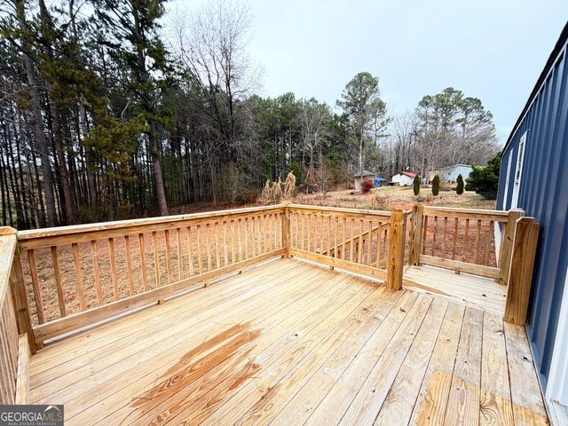 682 Lakeside Circle, Cornelia, GA 30531