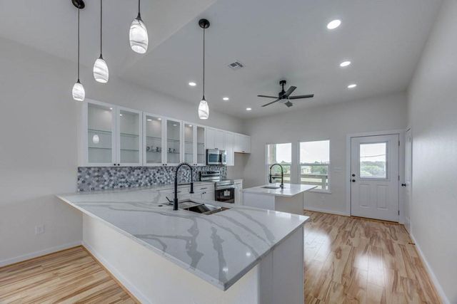 13 & 14 Bayview Loop, Rockport, TX 78382