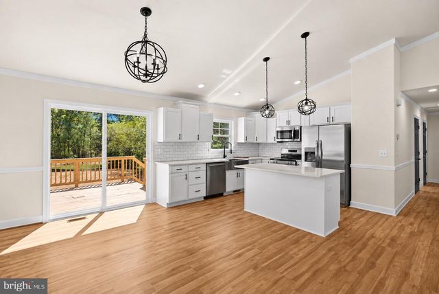 28264 MINE RUN RD, Locust Grove, VA 22508