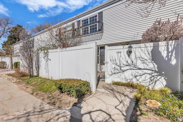 600 E 3990 S, Murray, UT 84107