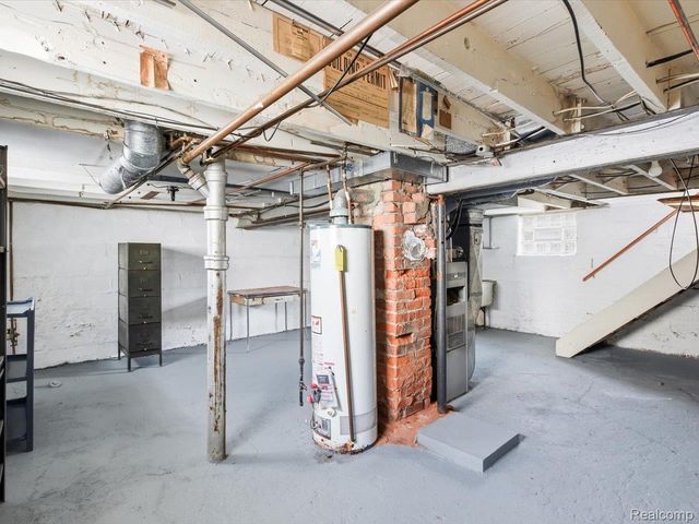 423 16th Street, Port Huron, MI 48060