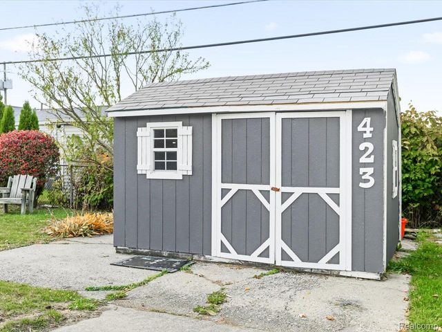 423 16th Street, Port Huron, MI 48060