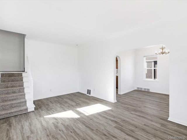 423 16th Street, Port Huron, MI 48060