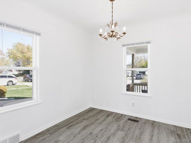 423 16th Street, Port Huron, MI 48060