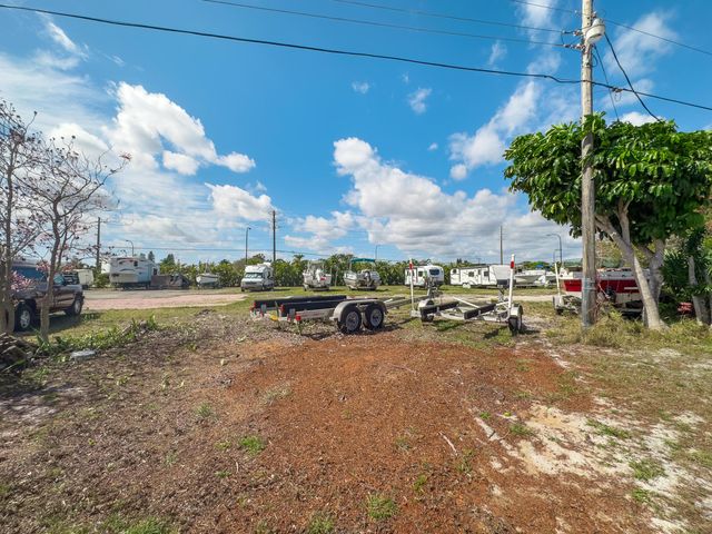 11055 SE Federal Highway 3, Hobe Sound, FL 33455