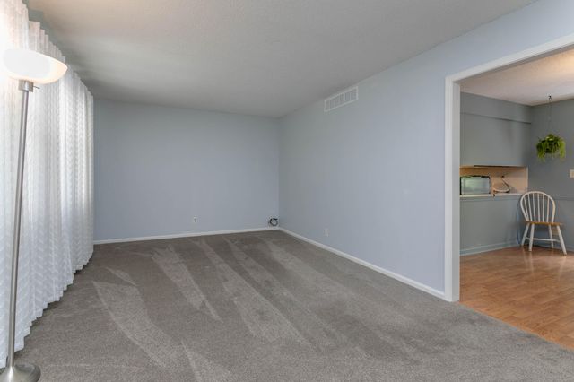 1256 S PECOS AVE, Columbia, MO 65201