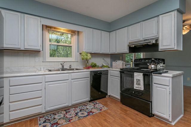 1256 S PECOS AVE, Columbia, MO 65201