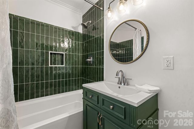 1407 Mimosa Lane NW, Lenoir, NC 28645