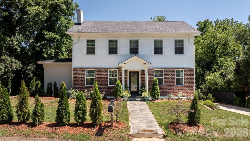 1407 Mimosa Lane NW, Lenoir, NC 28645