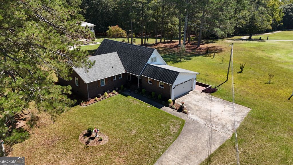 1231 Golf Course Road, Elberton, GA 30635 — exterior