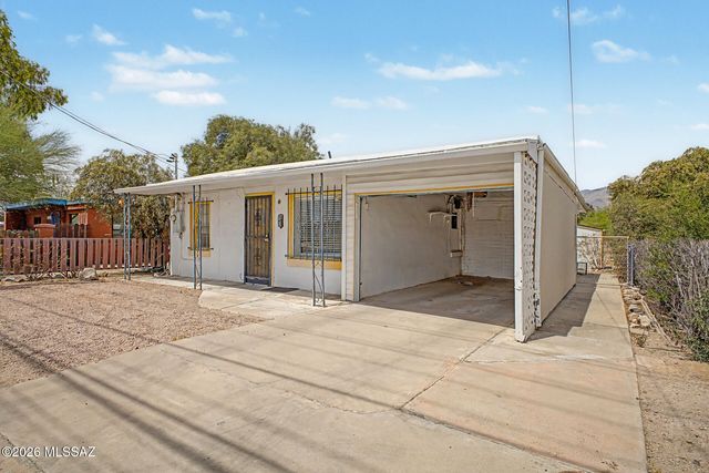 5409 E Glenn Street, Tucson, AZ 85712