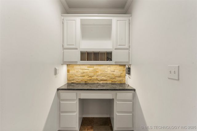 6723 E 97th Street, Tulsa, OK 74133