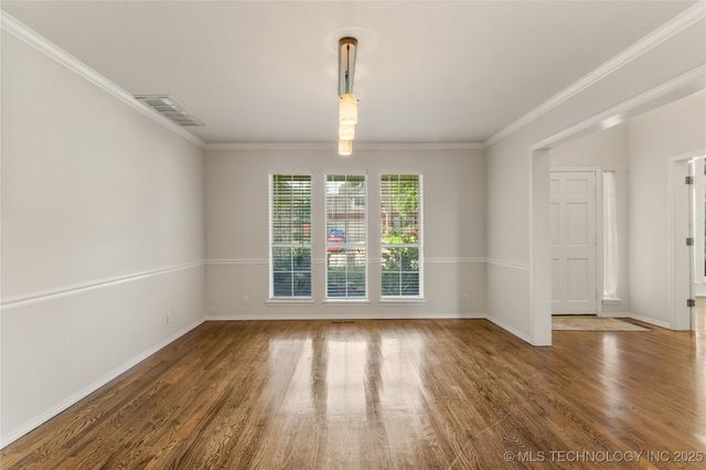 6723 E 97th Street, Tulsa, OK 74133