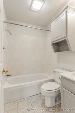 6723 E 97th Street, Tulsa, OK 74133