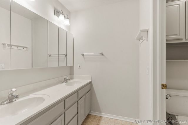 6723 E 97th Street, Tulsa, OK 74133