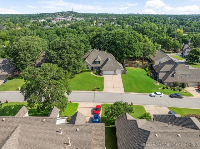 6723 E 97th Street, Tulsa, OK 74133