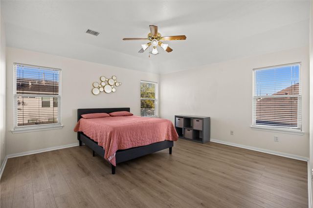 2202 Chelsea Vale Drive, Fresno, TX 77545