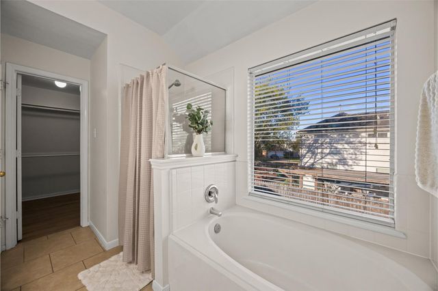 2202 Chelsea Vale Drive, Fresno, TX 77545