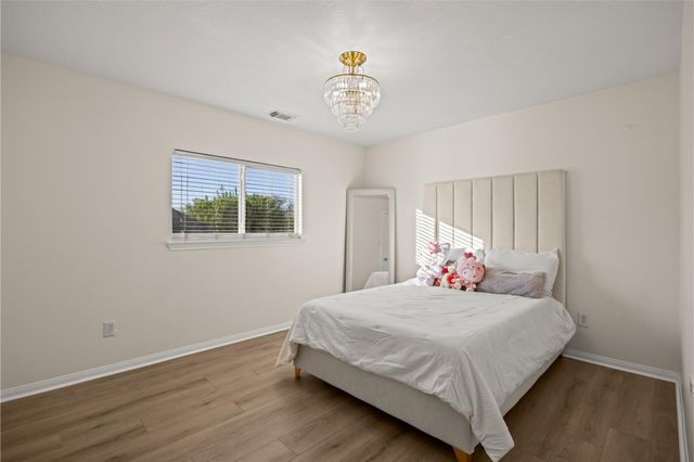 2202 Chelsea Vale Drive, Fresno, TX 77545