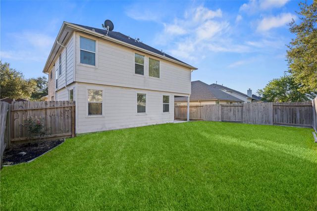 2202 Chelsea Vale Drive, Fresno, TX 77545