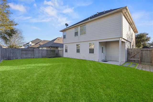 2202 Chelsea Vale Drive, Fresno, TX 77545