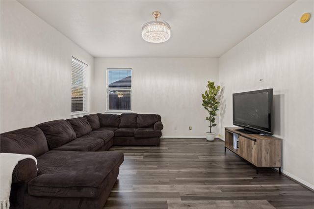 2202 Chelsea Vale Drive, Fresno, TX 77545