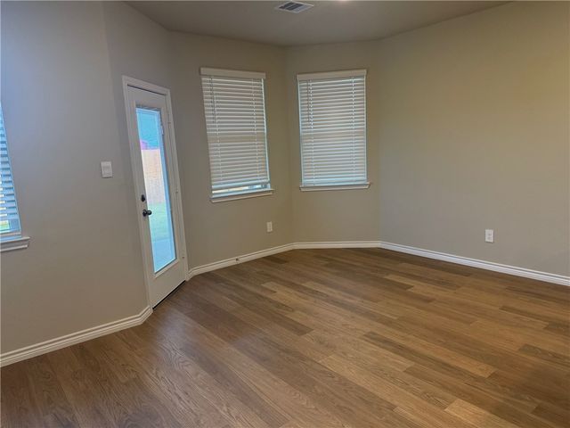 1207 Canton Drive, College Station, TX 77845