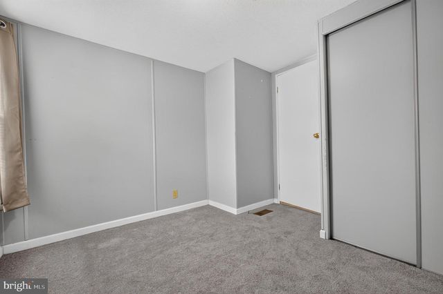 504 CANTER RD, Wilmington, DE 19810