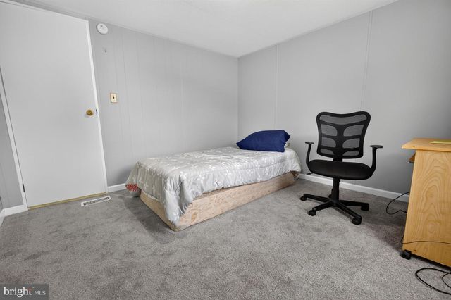 504 CANTER RD, Wilmington, DE 19810