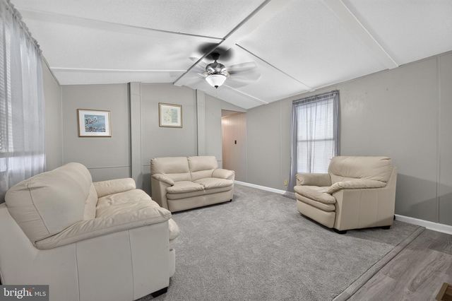 504 CANTER RD, Wilmington, DE 19810