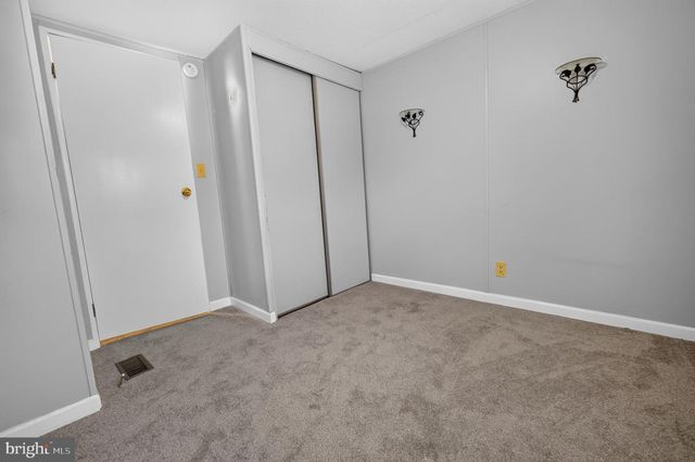 504 CANTER RD, Wilmington, DE 19810
