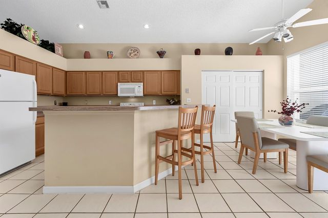 7507 Eagle Point Drive, Delray Beach, FL 33446