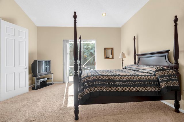 7507 Eagle Point Drive, Delray Beach, FL 33446