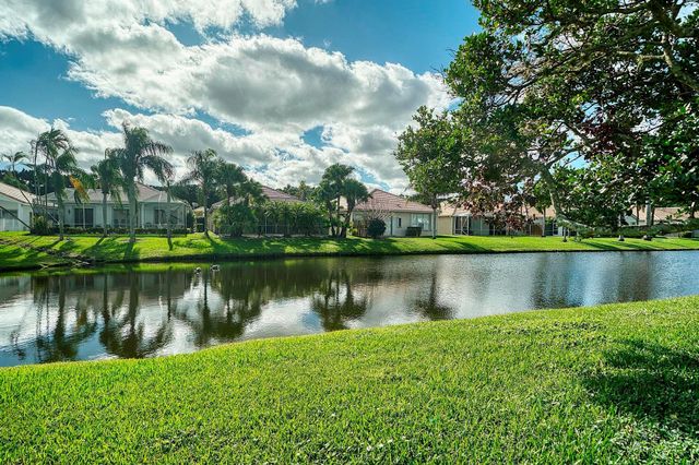 7507 Eagle Point Drive, Delray Beach, FL 33446