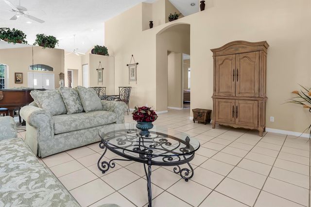 7507 Eagle Point Drive, Delray Beach, FL 33446