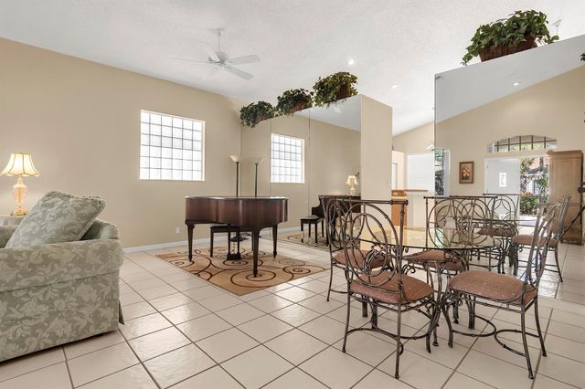 7507 Eagle Point Drive, Delray Beach, FL 33446