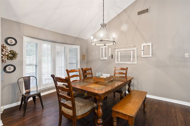 1507 Meadow Way Court, Mansfield, TX 76063