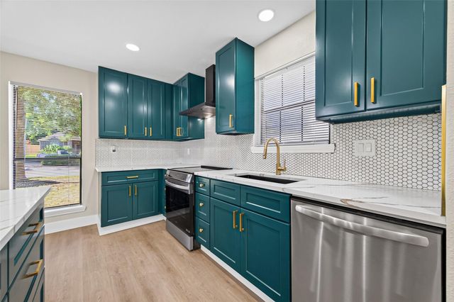 12206 Fairhaven Lane, Montgomery, TX 77356