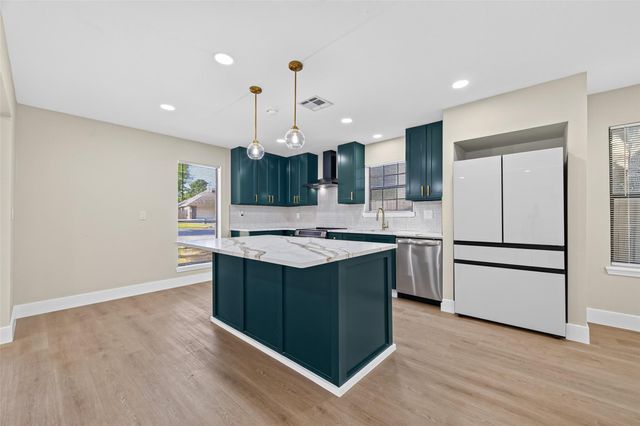 12206 Fairhaven Lane, Montgomery, TX 77356