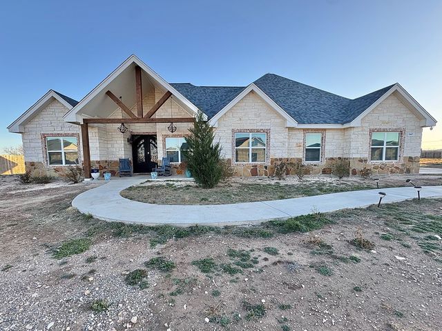5447 Grey Wolf Lane, San Angelo, TX 76901