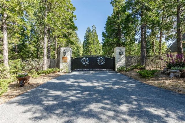 28641 North Shore Road, Lake Arrowhead, CA 92352