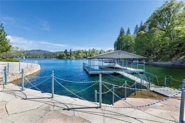 28641 North Shore Road, Lake Arrowhead, CA 92352