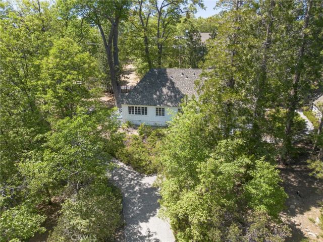 28641 North Shore Road, Lake Arrowhead, CA 92352