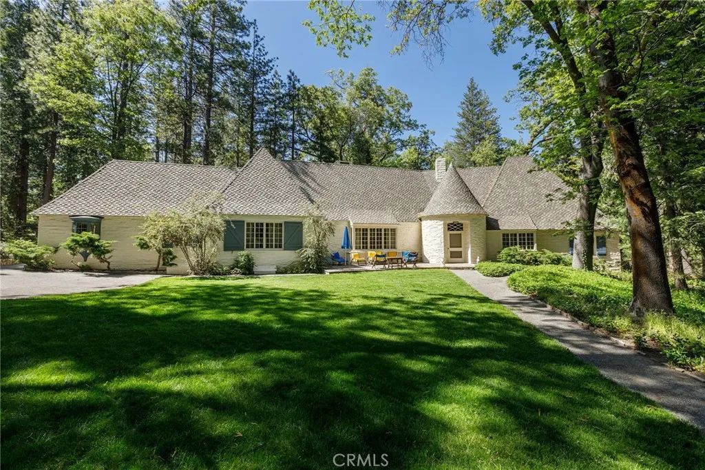 28641 North Shore Road, Lake Arrowhead, CA 92352
