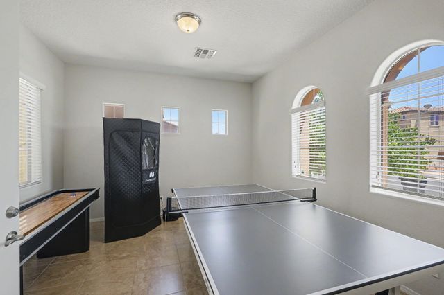 4206 Pico Norte Lane NE, Rio Rancho, NM 87124