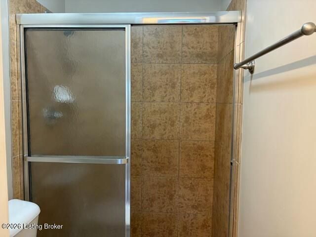 1503 La Fontenay Ct, Louisville, KY 40223