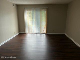 1503 La Fontenay Ct, Louisville, KY 40223