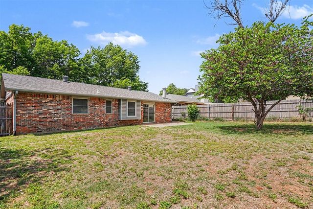 708 Red Oak Terrace, Edmond, OK 73003