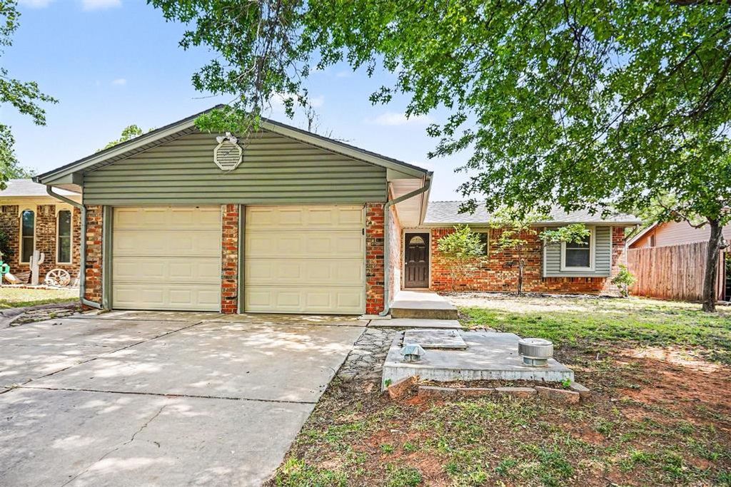 708 Red Oak Terrace, Edmond, OK 73003