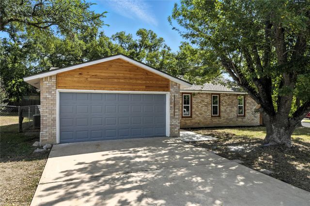 2400 Burly Oak DR, Austin, TX 78745
